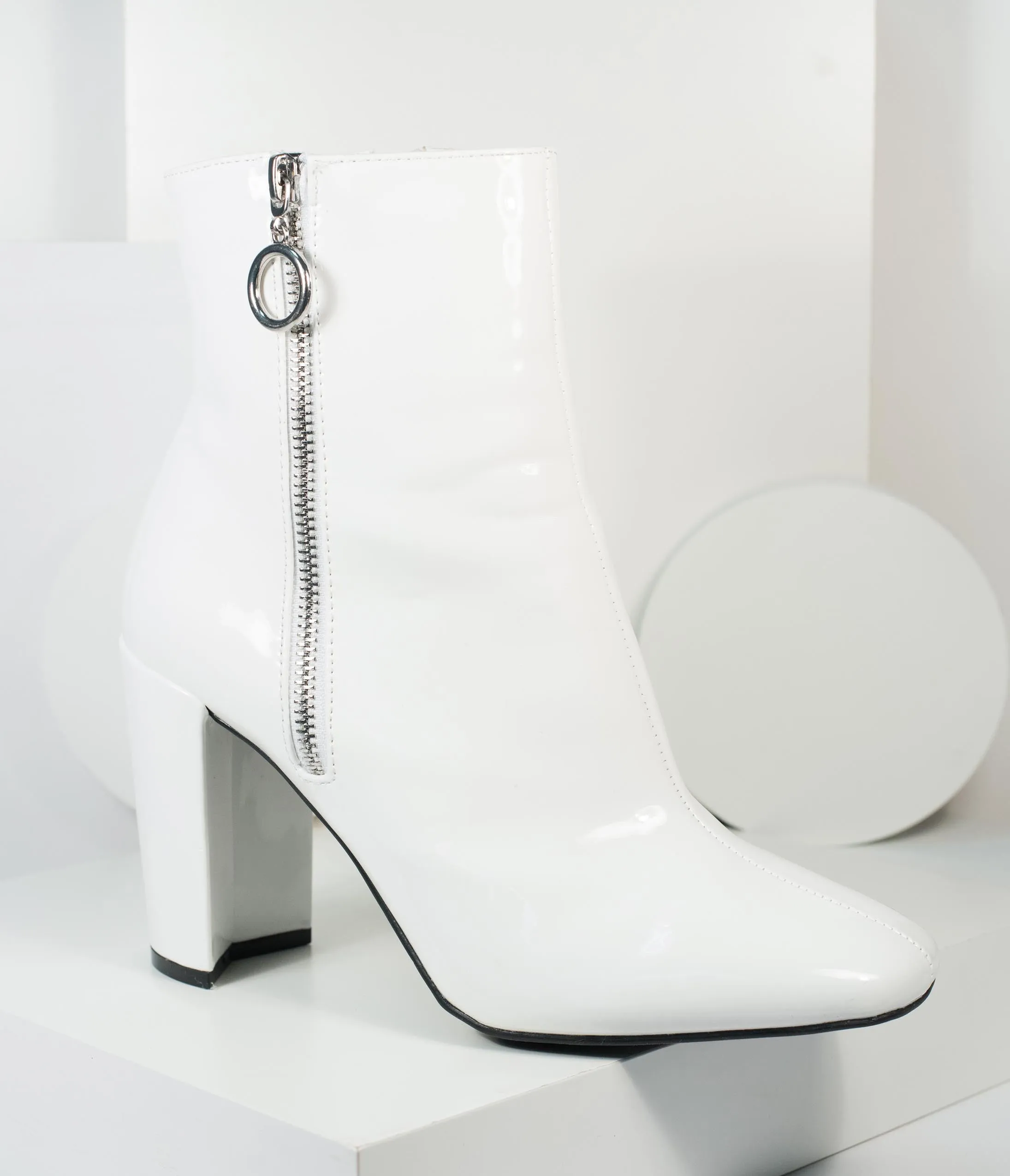 1970s White Patent Leatherette Gogo Bootie