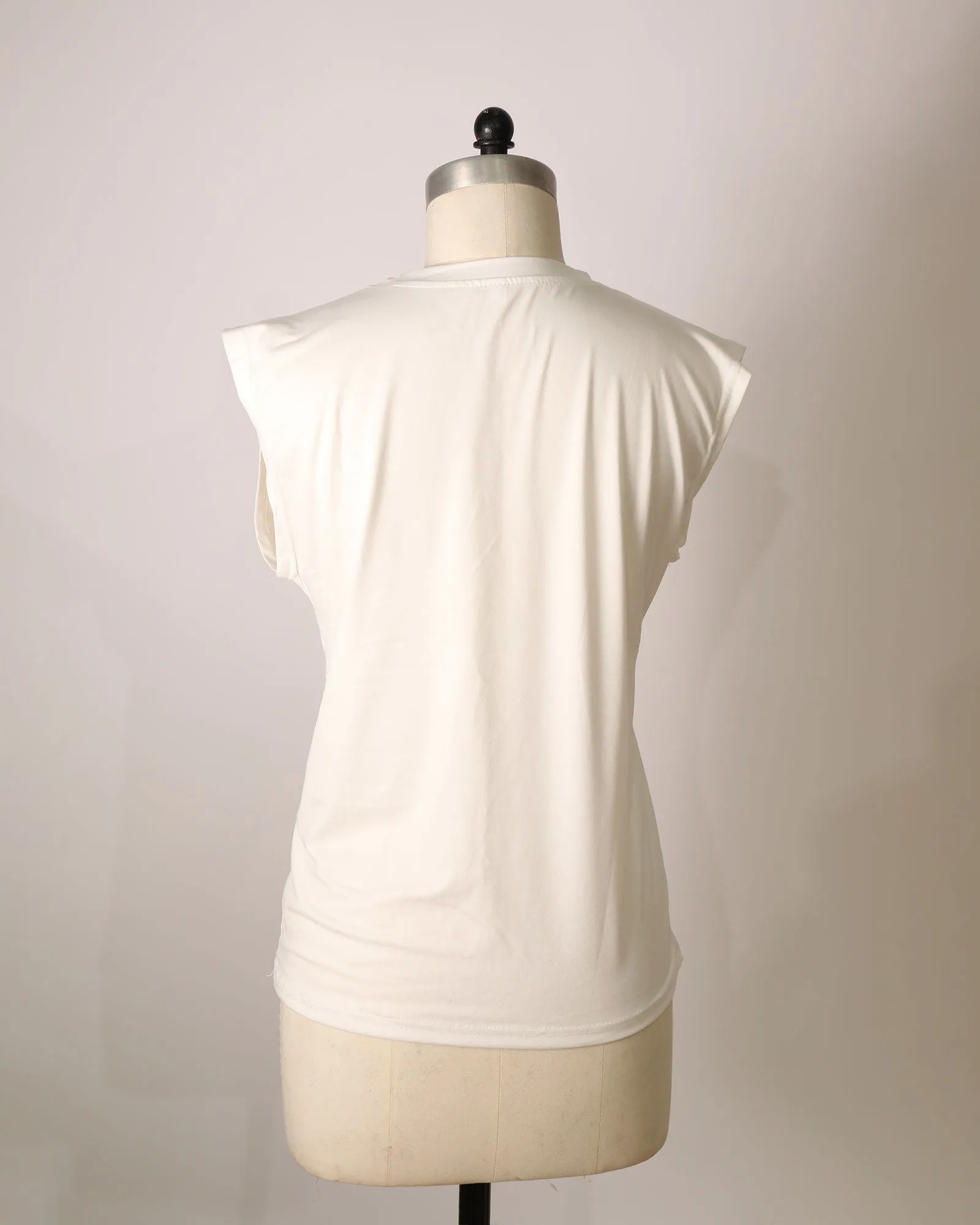 Round Neck Sleeveless T-Shirt