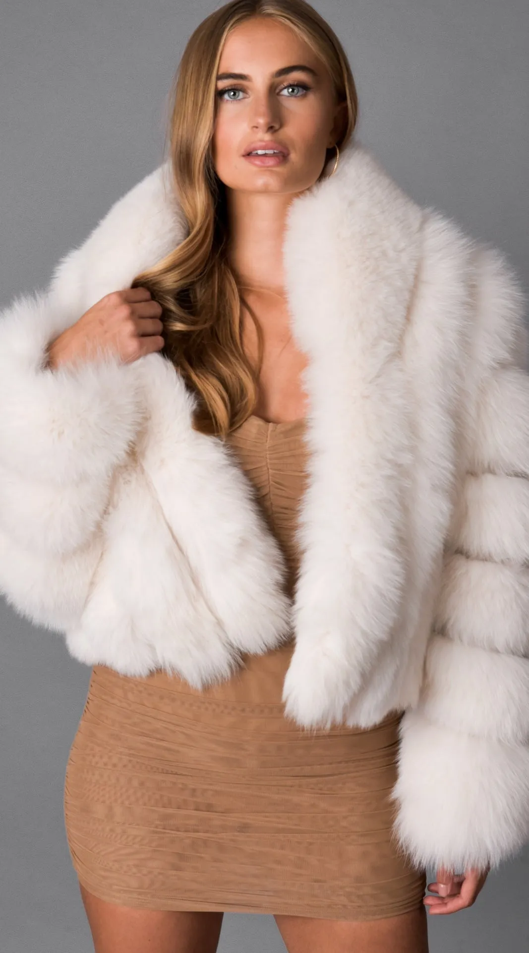 Supreme Luxy  Fox Fur Collared Coat - Coconut White